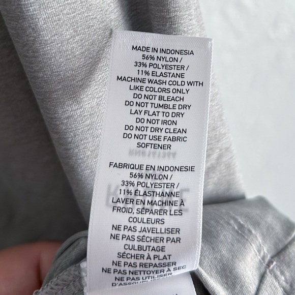 Rhone Reign Short Sleeve Tee Soft Sweat-Wicking NWT Heather Gray - Picture 7 of 7